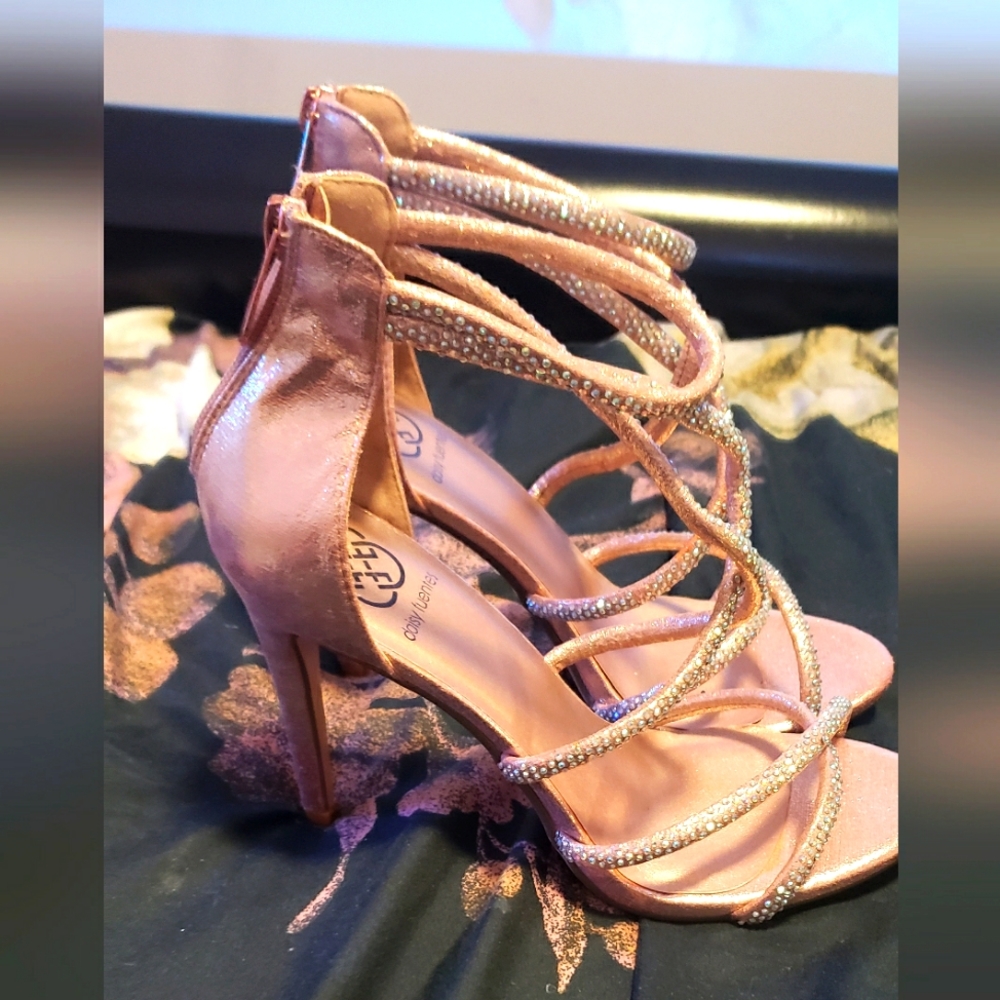 Size9 sliver high heels